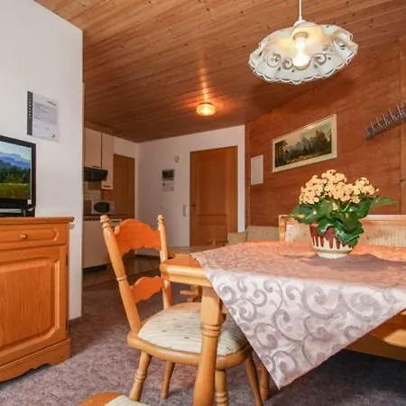 Haus Moni 公寓 施万高