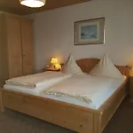 Haus Moni