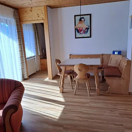 Haus Moni 公寓