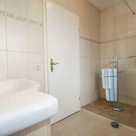 Haus Moni Appartement *