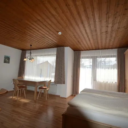 Haus Moni
